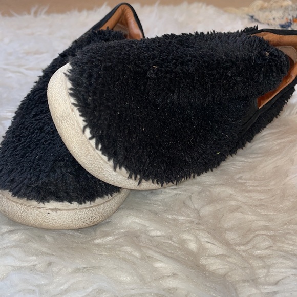 Ugg Ricci Faux-Fur Slip-on Sneakers, Size 8 - Picture 3 of 9